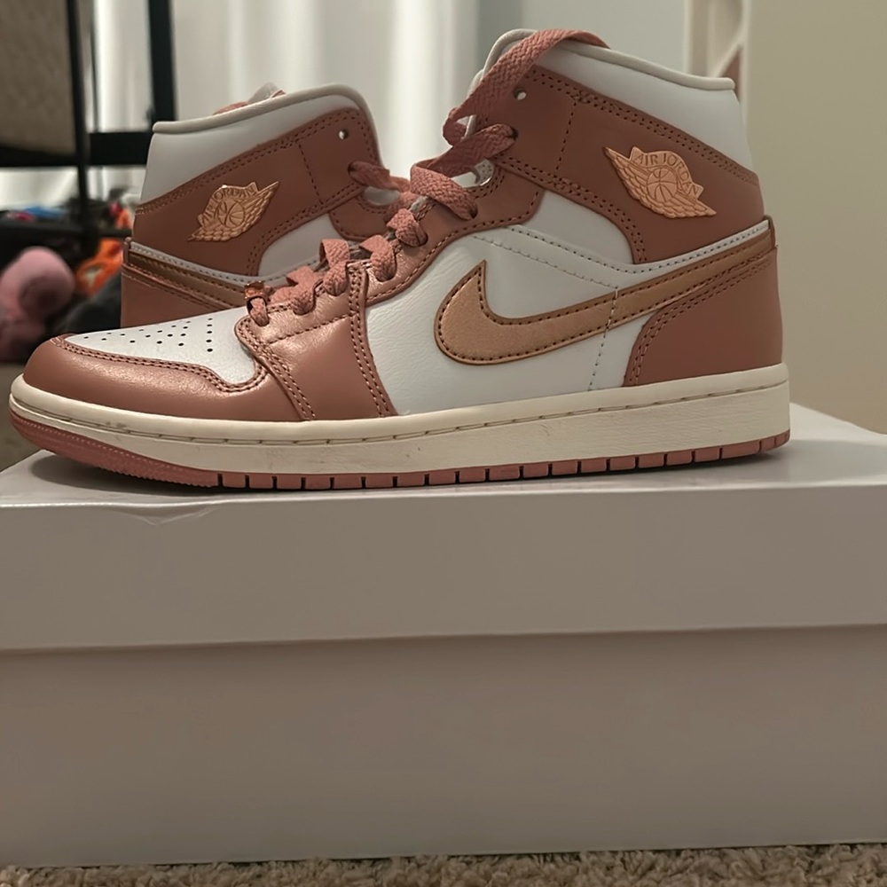 pink/rose gold nike air jordan mid